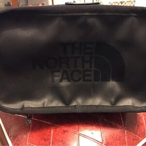 The North Face Explore Large Fanny Pack, Black /White TNF